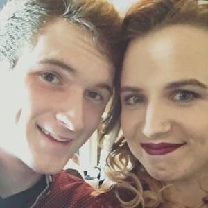 Meet your Posher, Casey